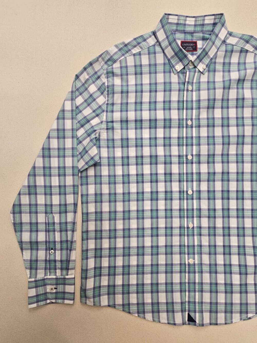 UNTUCKit Button Down L - Picture 2 of 9